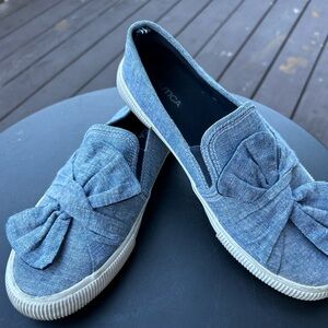 Nautica Canvas Twist Bow Slip On Loafers Blue Denim Flat Shoes - Women's Size 9